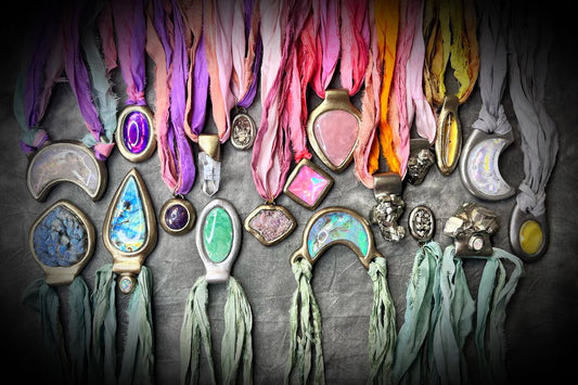 Free Spirit: A Crystal Collection for Spiritual Renewal & Open-Hearted Living