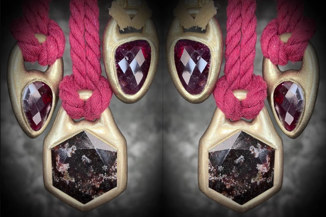 Blood, Stone & the Undead: The Gemstones of Vampire Lore