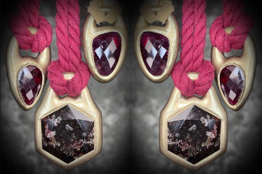 Blood, Stone & the Undead: The Gemstones of Vampire Lore