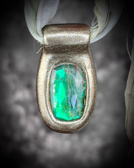 Green kyanite gemstone faceted crystal healing heart chakra pendant on recycled silk.  Best travel jewelry for summer, festival or wedding!